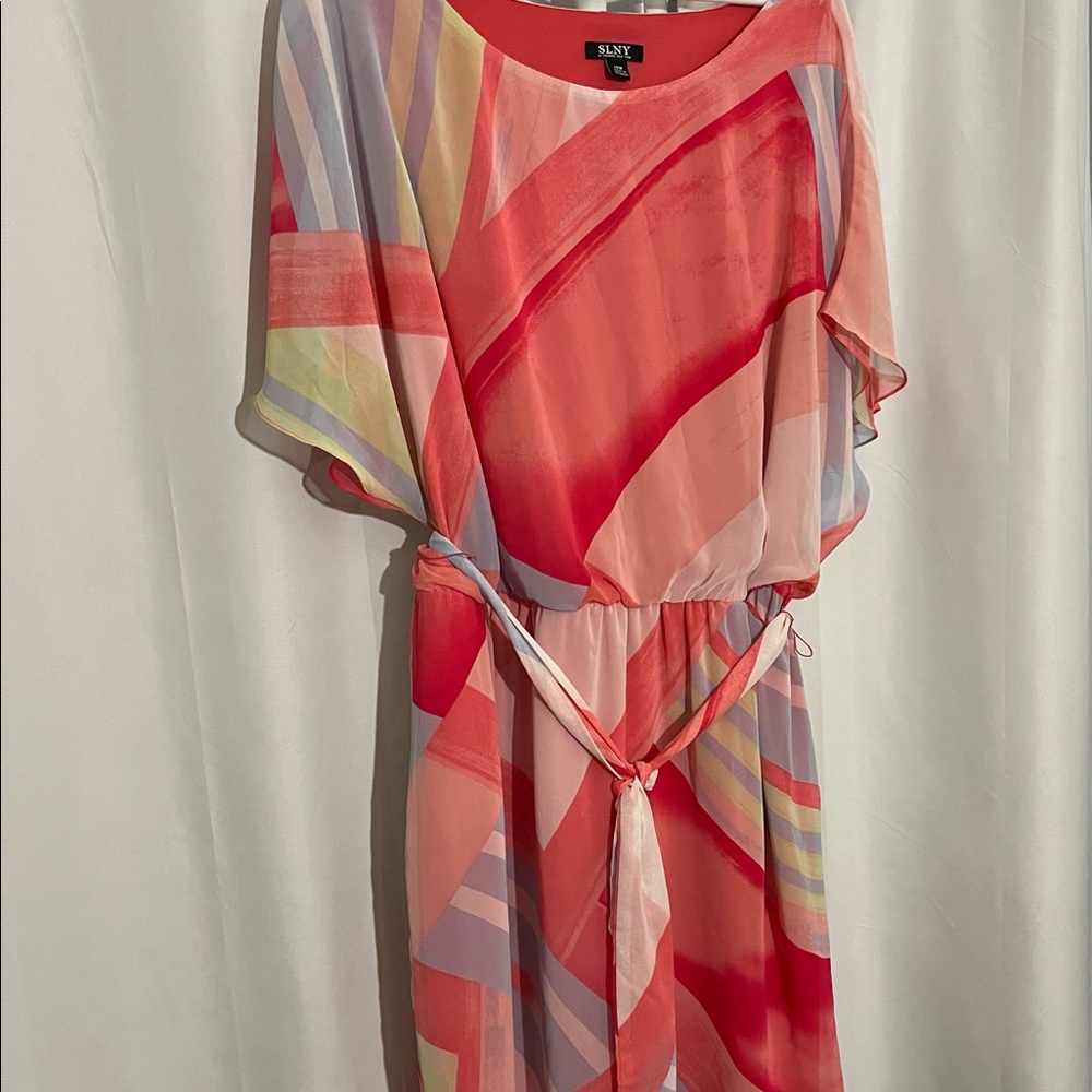 SLNY Multicolored pastel pattern Blouson style size 18W light and flowy style